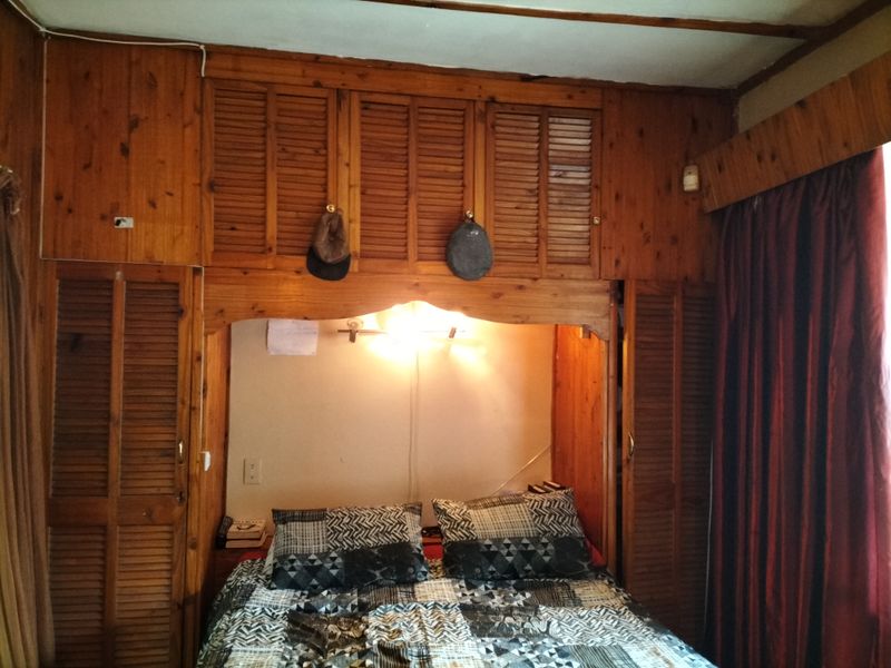 A solid home combining charm and practical features. - Photo 8