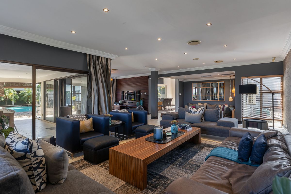 Contemporary Home in La Lucia with Breathtaking Sea Views - Photo 5