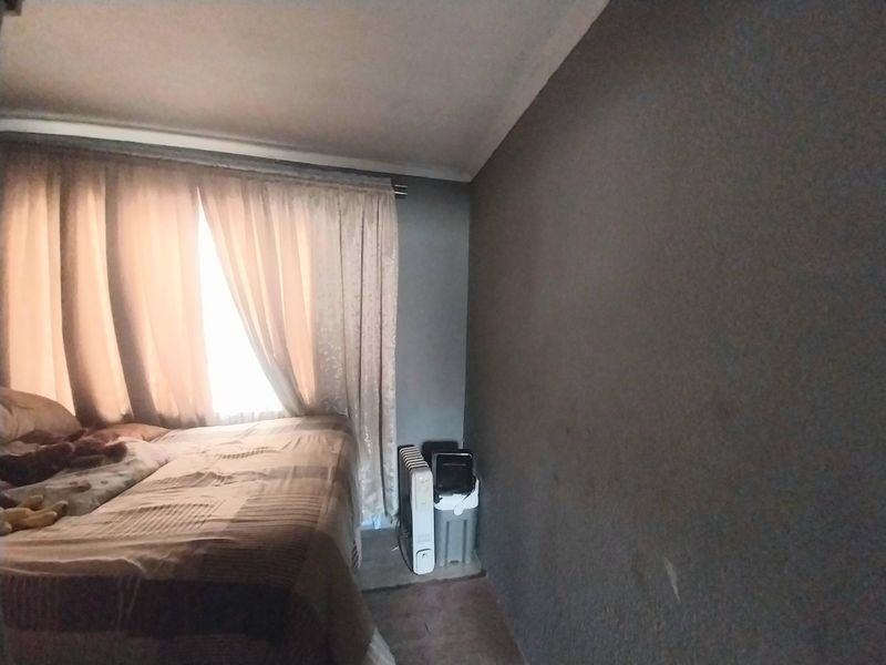 Income-Generating Property for Sale - Photo 7
