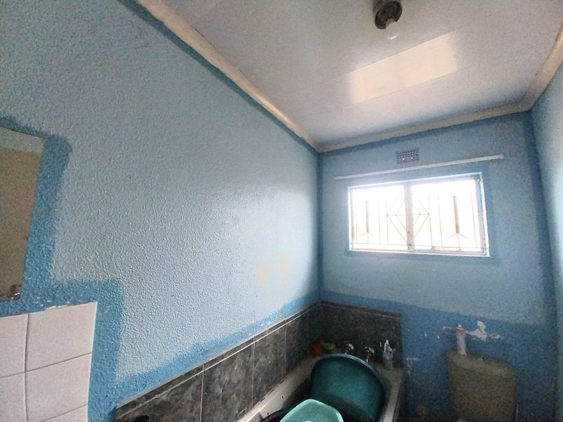 Income-Generating Property for Sale - Photo 9