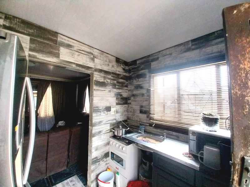 Income-Generating Property for Sale - Photo 5
