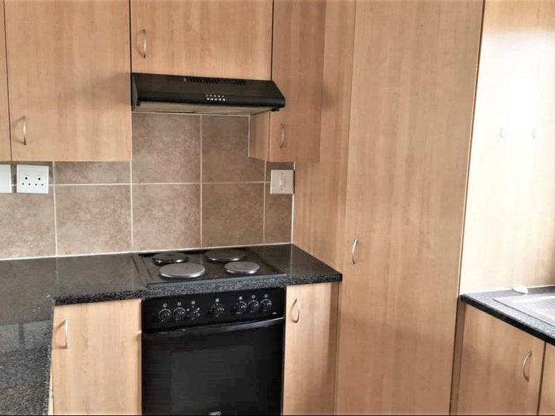 Secure lock up and go unit for sale - Photo 2