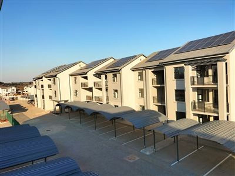 Brand New! Upmarket two bedroom apartment - Photo 2