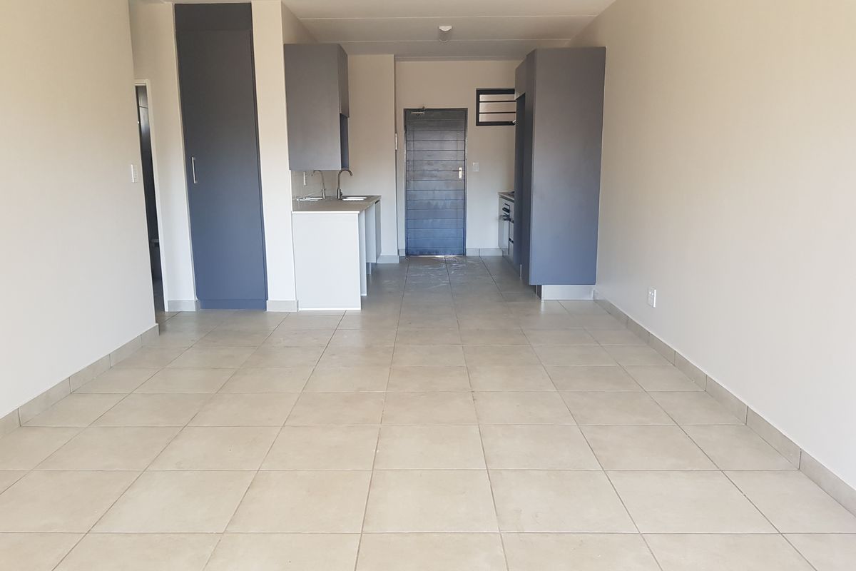 Modern two bedroom apartment - Photo 3