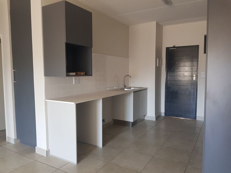 Modern two bedroom apartment - Photo 4