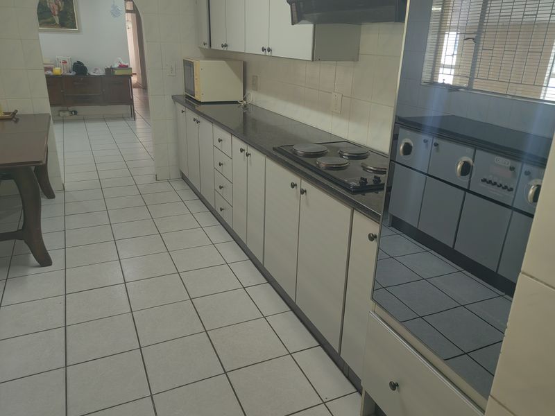 Spacious Family home in Nigel Central - Photo 7