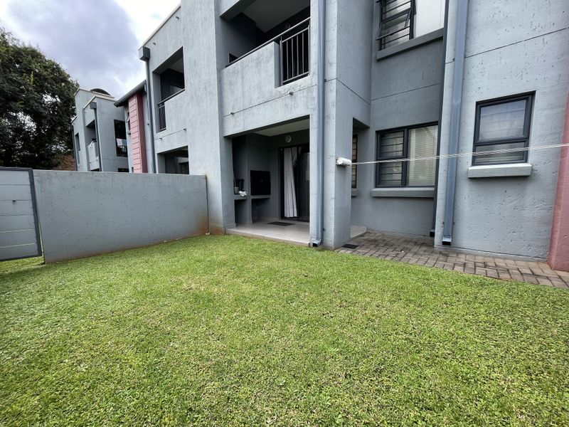Lock up and go apartment for sale - Photo 2
