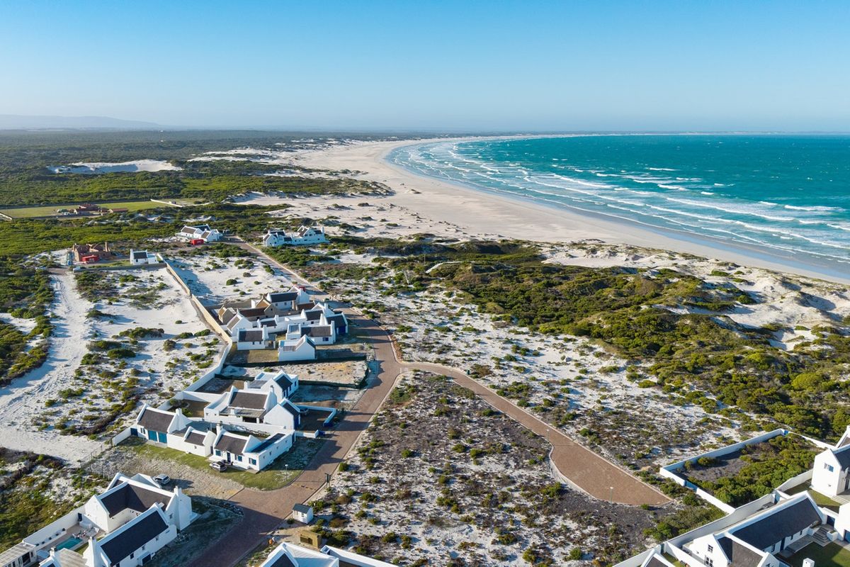 Beachfront Bliss - Photo 3