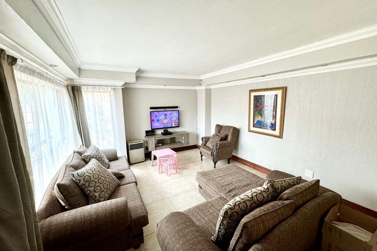 Ideal rental investment property, situated in a good area of town. - Photo 5