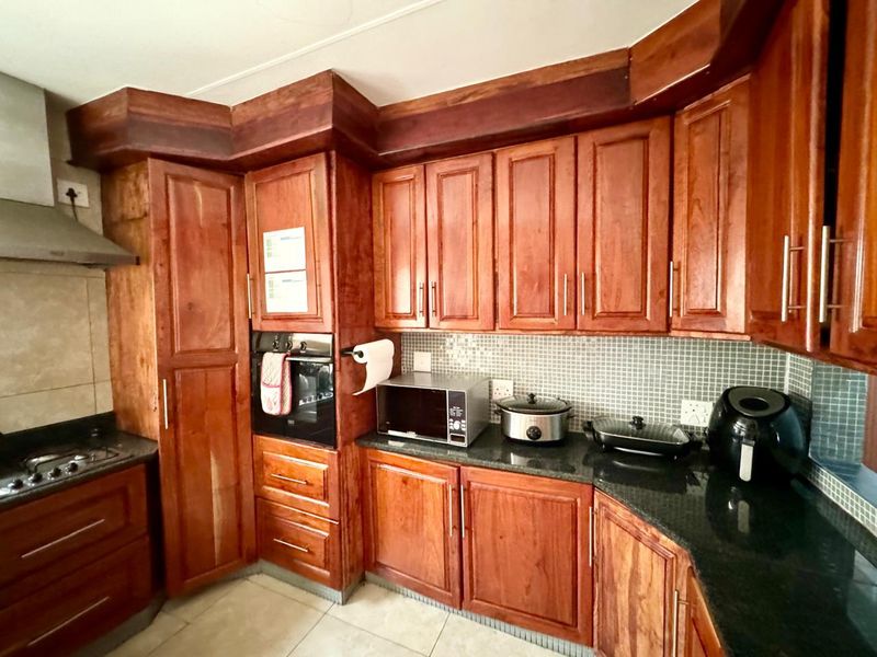 Ideal rental investment property, situated in a good area of town. - Photo 10