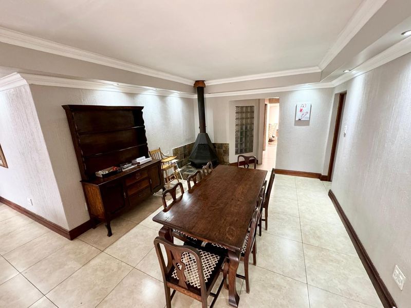 Ideal rental investment property, situated in a good area of town. - Photo 9