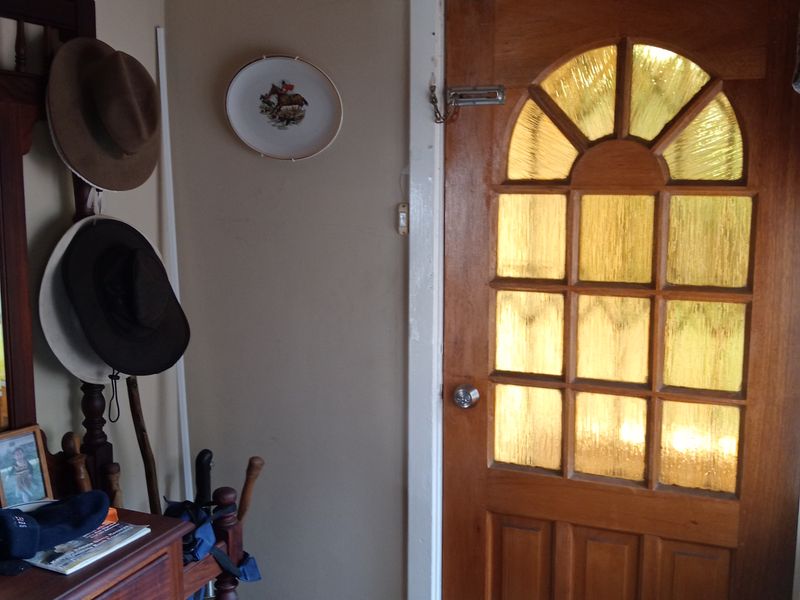 Tranquil home in quiet neighbourhood. - Photo 9