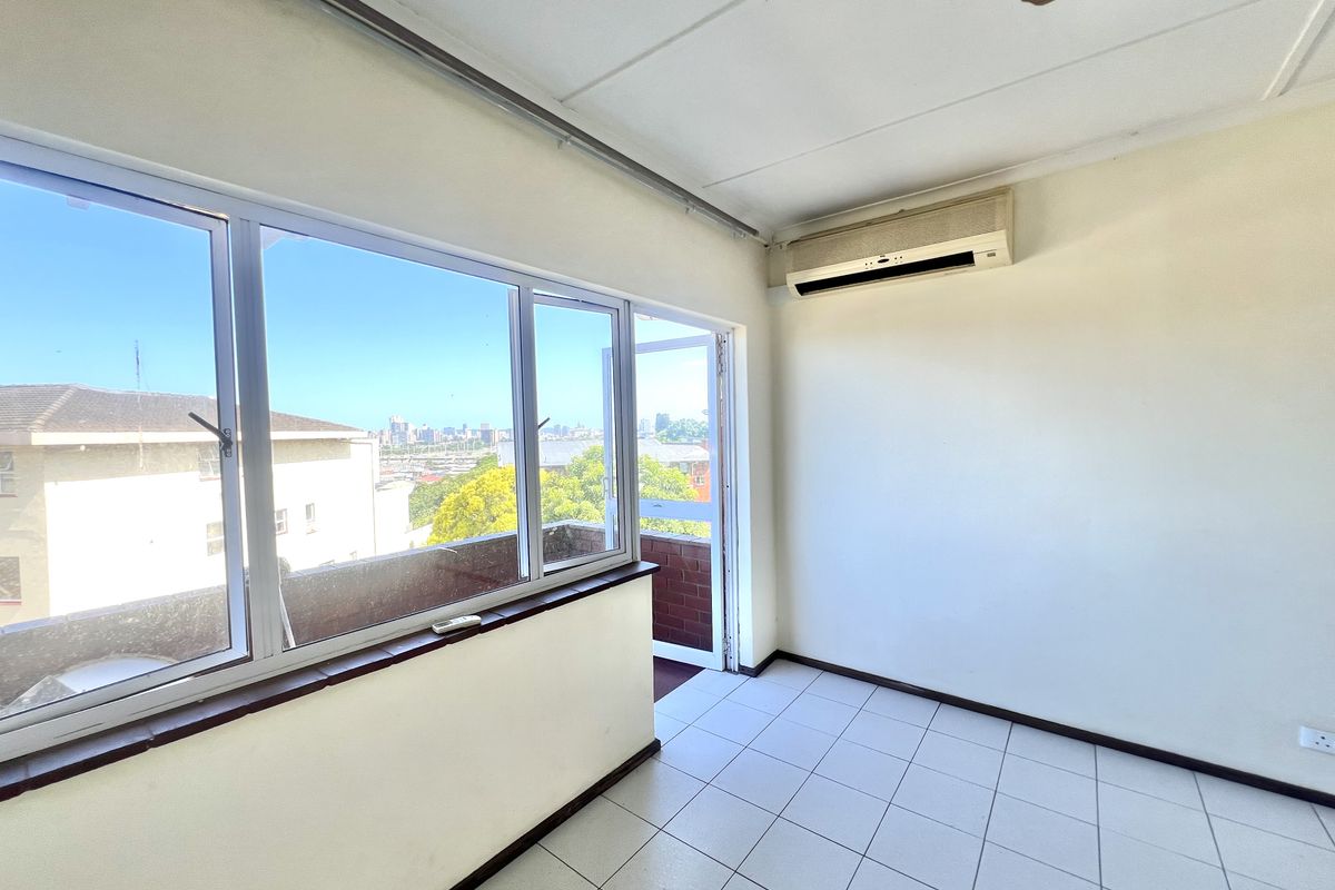 Fair priced two bedroom flat for sale - Photo 5