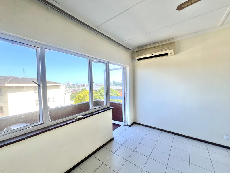 Fair priced two bedroom flat for sale - Photo 4