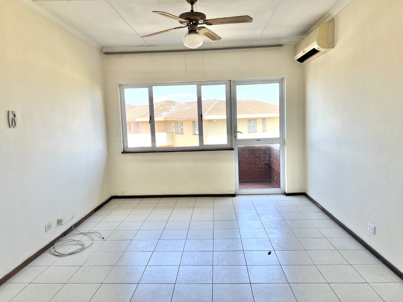 Fair priced two bedroom flat for sale - Photo 7