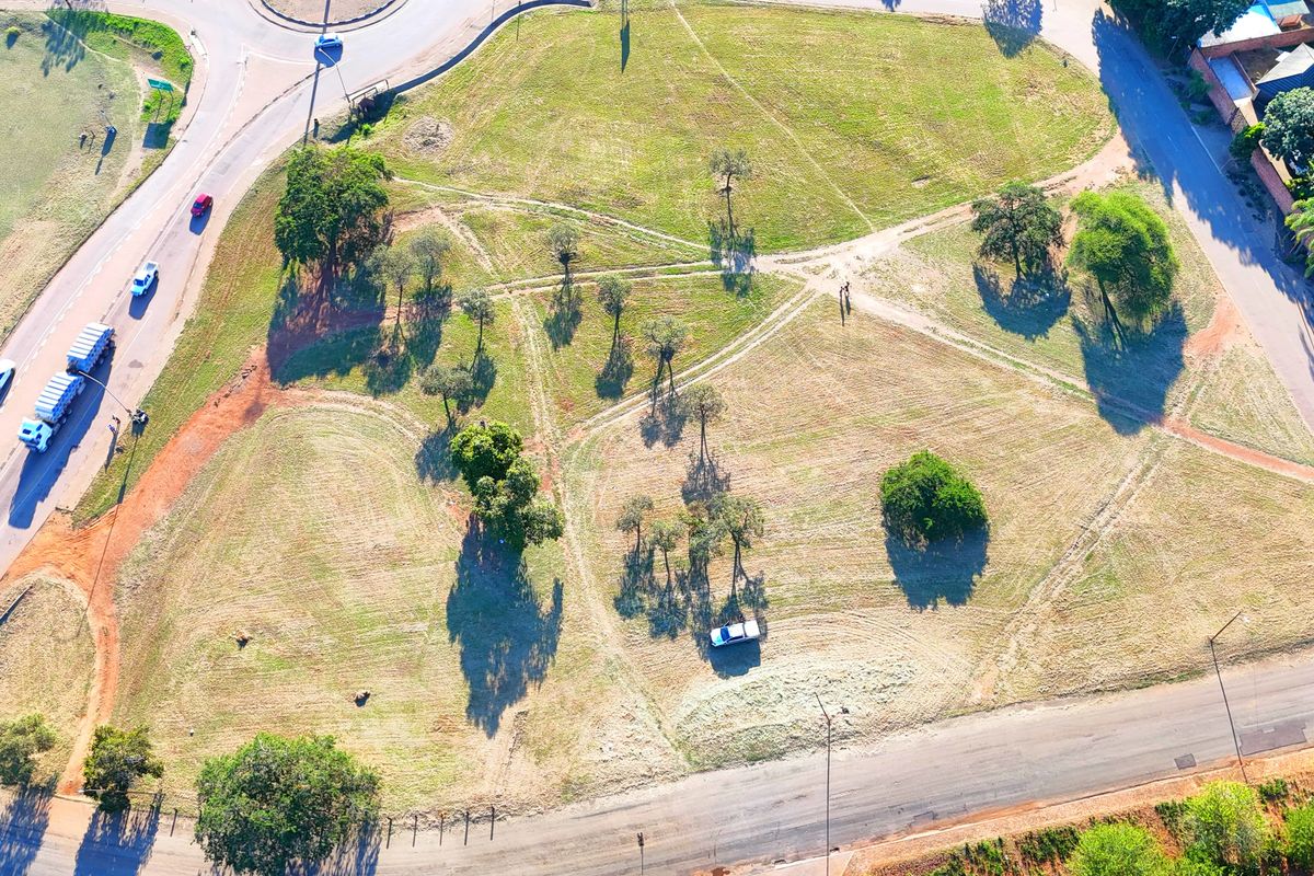 Investor's Dream - Prime 1337 Hectares Next to Makhado Crossing, for sale in Louis Trichardt - Photo 4