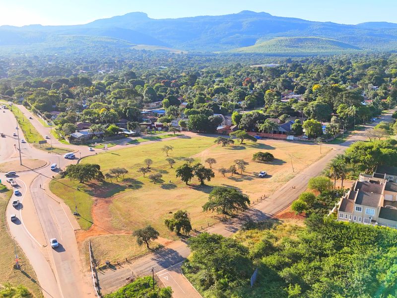Investor's Dream - Prime 1337 Hectares Next to Makhado Crossing, for sale in Louis Trichardt - Photo 2