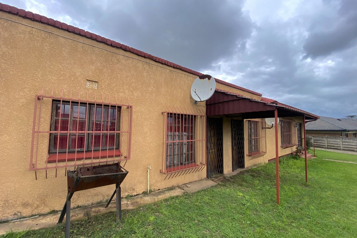 Your Dream Home or Investment Awaits - Photo 5