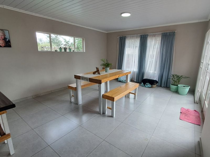 Light, Bright & Full of Life – Your Dream Home Awaits! - Photo 2