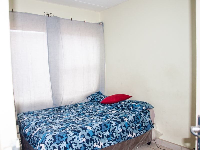 Private, Easy-Care Lifestyle. - Photo 9
