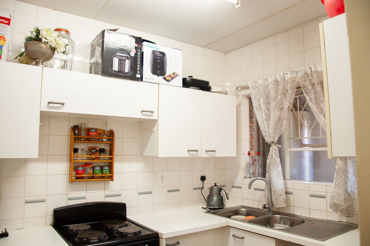Private, Easy-Care Lifestyle. - Photo 4