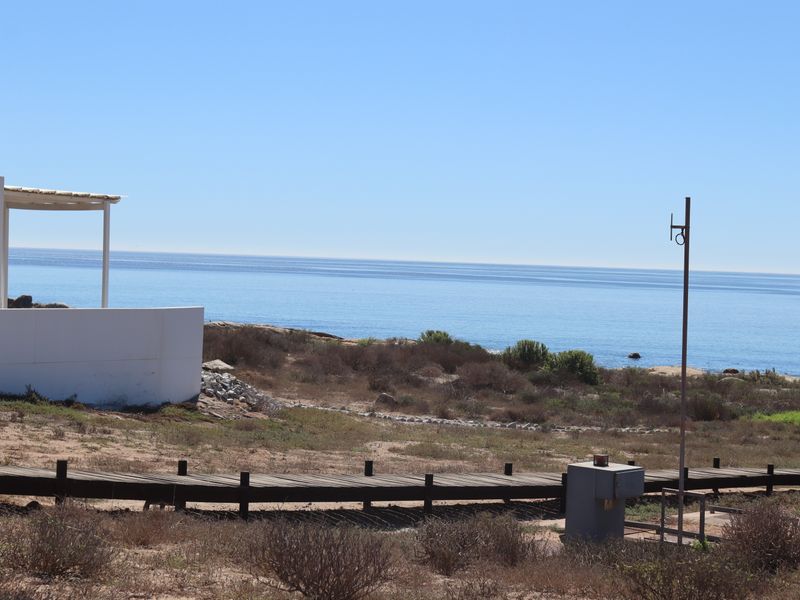 The entire breathtaking view is spread out before you... - Photo 2