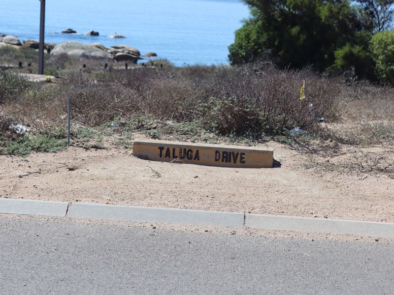 The entire breathtaking view is spread out before you... - Photo 6