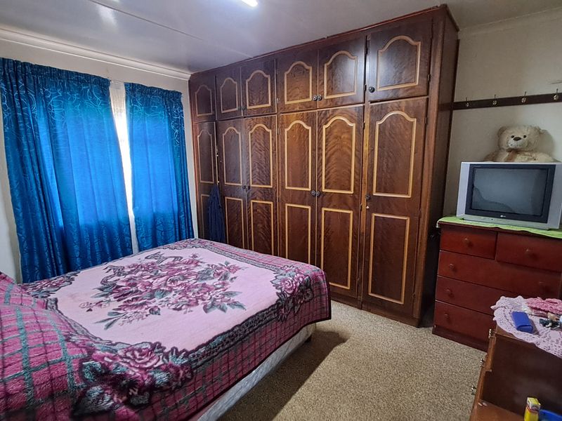 Beautiful Home for Sale in Balfour – Perfect for Families or First-Time Buyers! - Photo 4