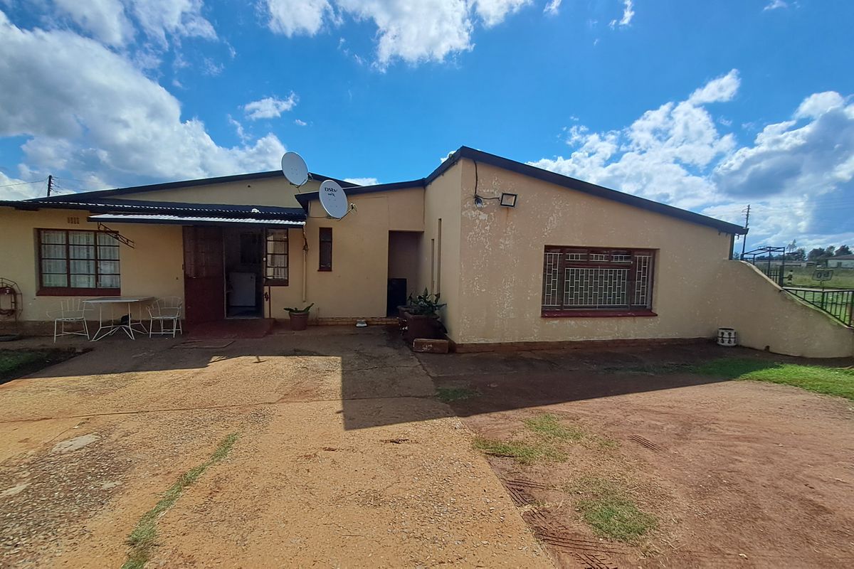 Beautiful Home for Sale in Balfour – Perfect for Families or First-Time Buyers! - Photo 2