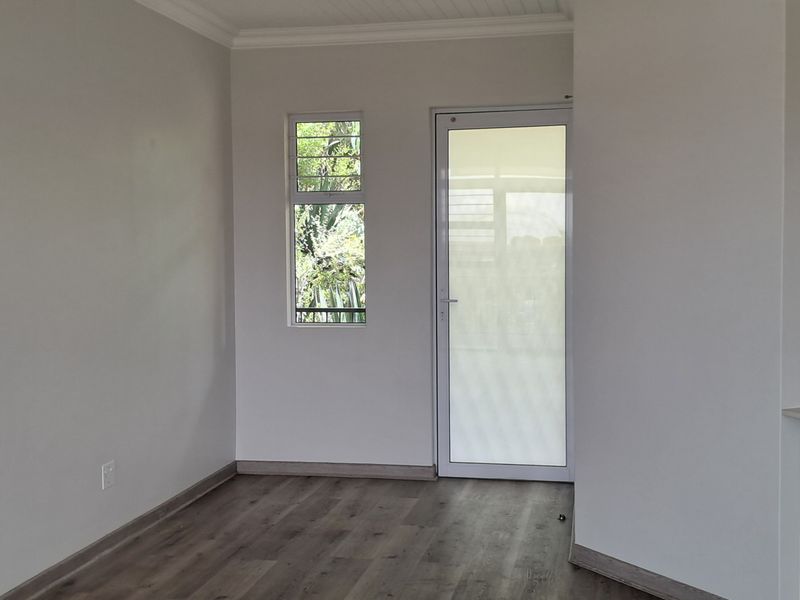 PRISTINE AND SPACIOUS TOWNHOUSE IN KENMARE R13 000 PM - Photo 3