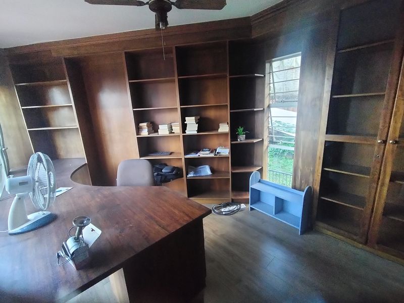 "Multi-Level Tranquility with Breathtaking Views in Florauna - Photo 3