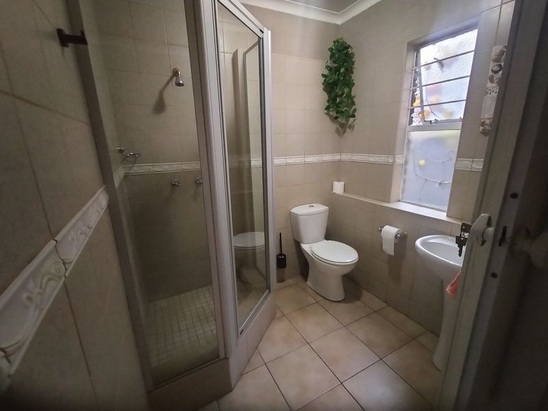 "Multi-Level Tranquility with Breathtaking Views in Florauna - Photo 4