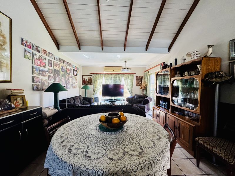 Charming 3-Bedroom Townhouse with Loft and Garden in Secure Montana Complex - Photo 9