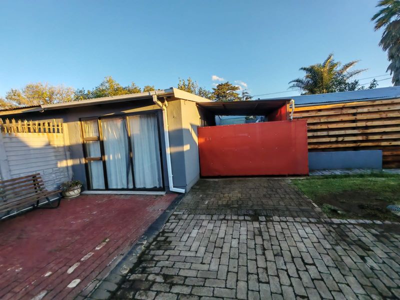 3 Bedroom House for Sale with Flatlets in Sasolburg Ext 1 - Photo 3