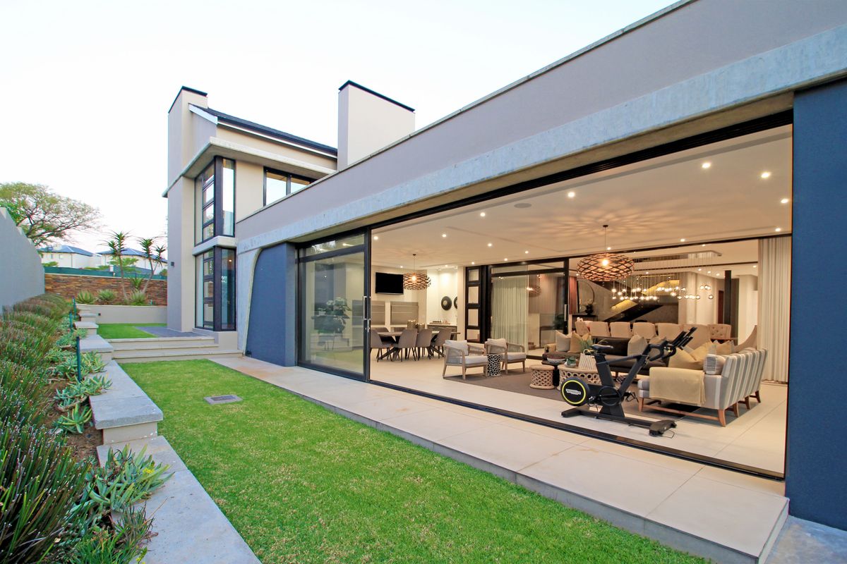 Welcome to this stunning High-Tech Control 4 integrated double-story home. - Photo 2