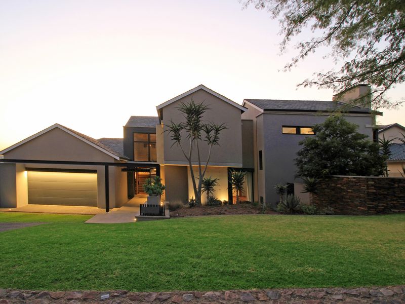 Welcome to this stunning High-Tech Control 4 integrated double-story home. - Photo 1