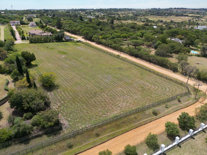 Enchanting Corner Stand in Secure Estate with Panoramic Views of Johannesburg - Photo 7