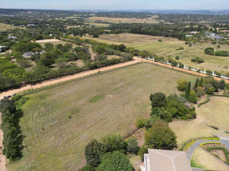 Enchanting Corner Stand in Secure Estate with Panoramic Views of Johannesburg - Photo 10