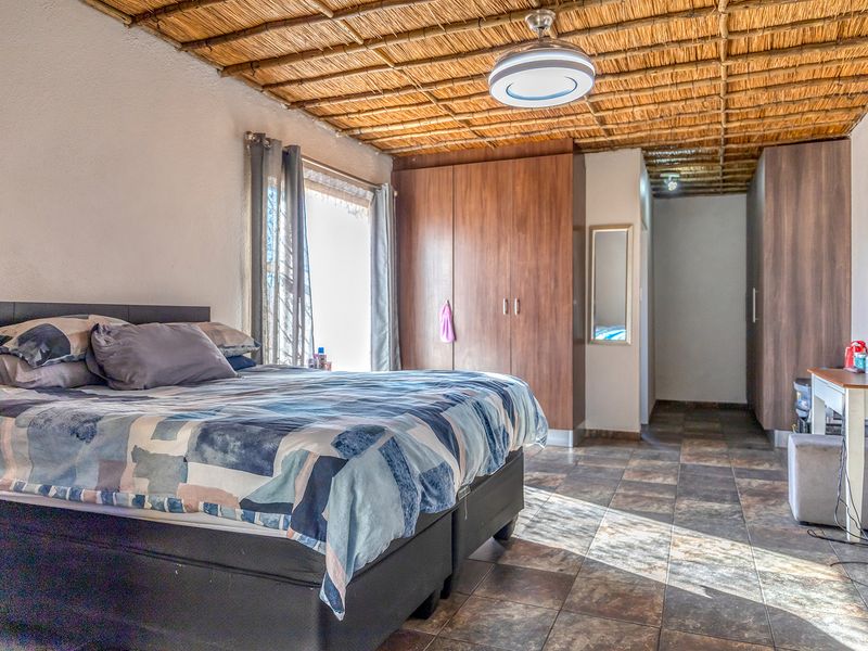 Stunning 3 Bedroom Townhouse in Culemborgpark - Photo 9