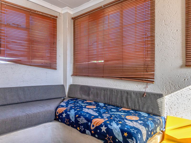 Stunning 3 Bedroom Townhouse in Culemborgpark - Photo 10