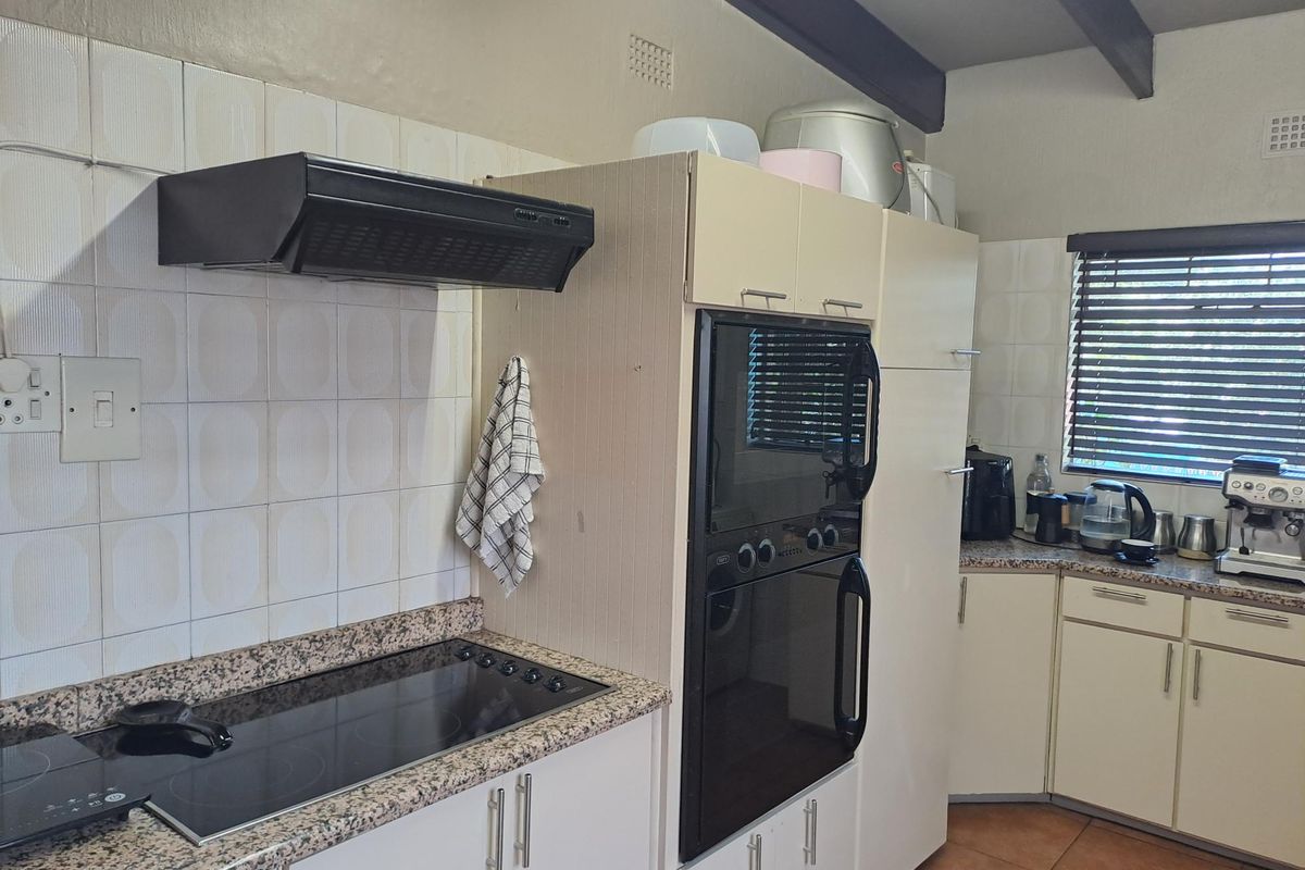 THREE BEDROOM FAMILY HOME FOR SALE IN WILROPARK - MAKE ME YOURS! - Photo 4