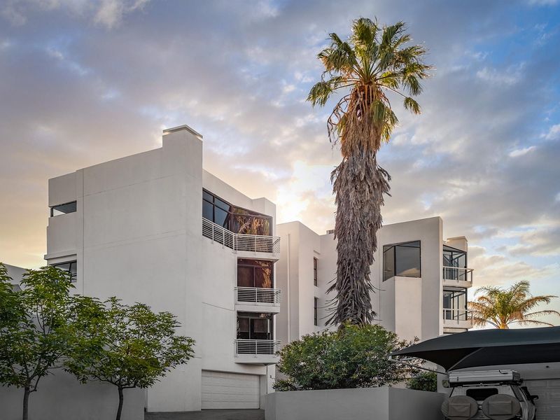 KLEIN WINDHOEK - N$5,100,000 - Photo 1