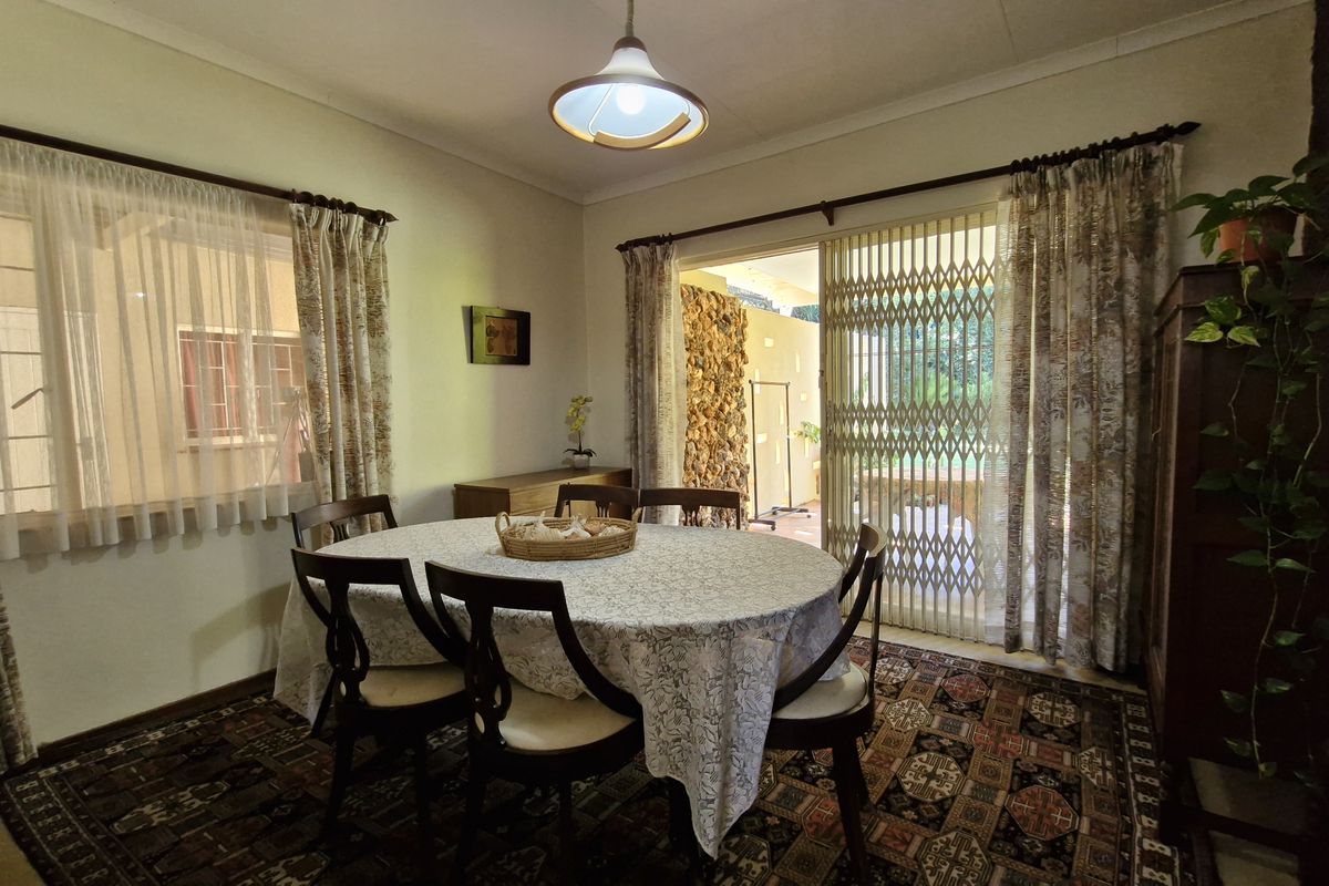 Family Home Conveniently Across from Primary School - Photo 5