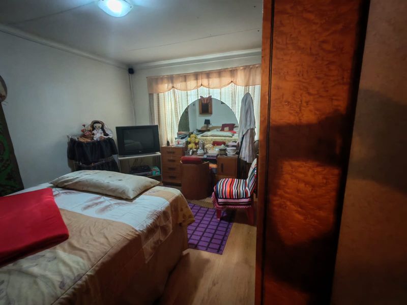 3 bedroom House for Sale with Flatlet in Sasolburg ext 1 - Photo 9
