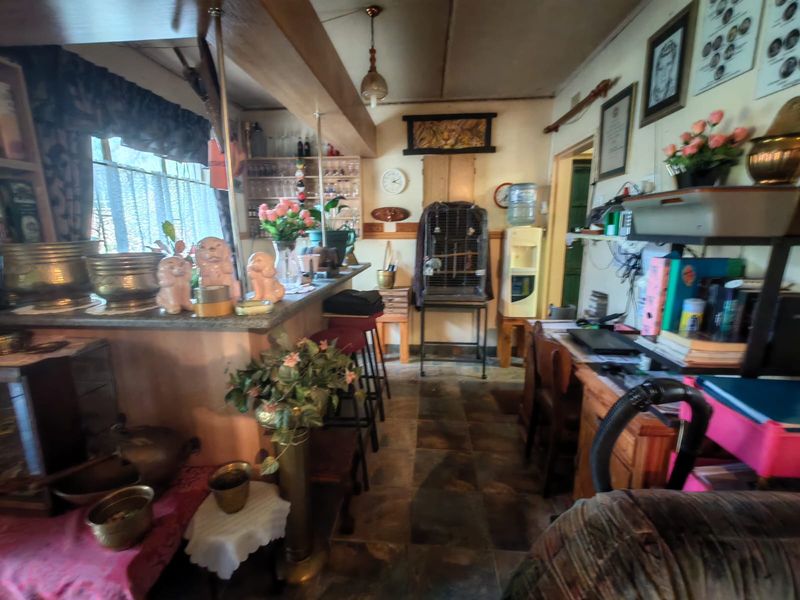 3 bedroom House for Sale with Flatlet in Sasolburg ext 1 - Photo 8