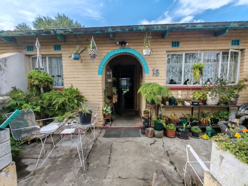 3 bedroom House for Sale with Flatlet in Sasolburg ext 1 - Photo 2