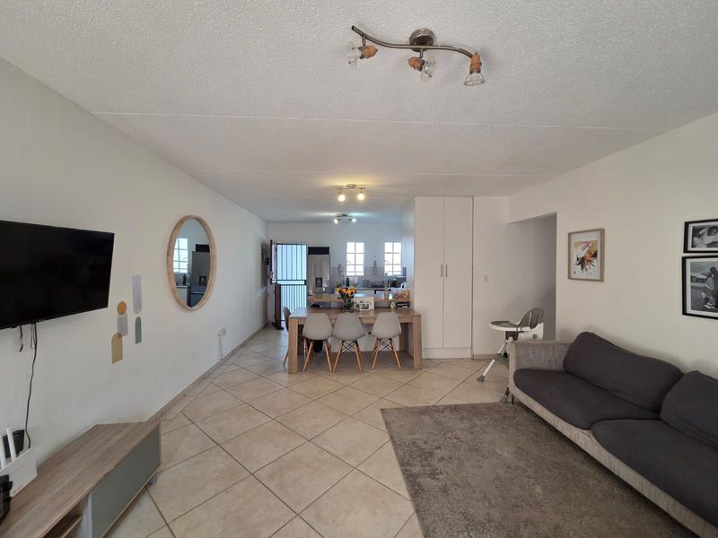3 Bed 2 Bath Modern Garden Apartment in Call Me Al But Call Me - Photo 9