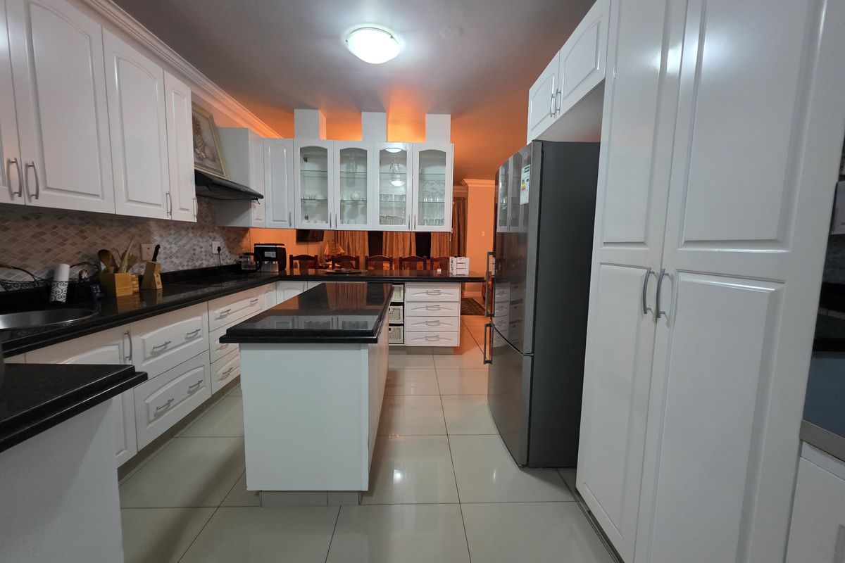 Waterfront luxury - Photo 5