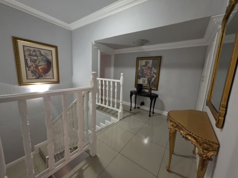 Waterfront luxury - Photo 7