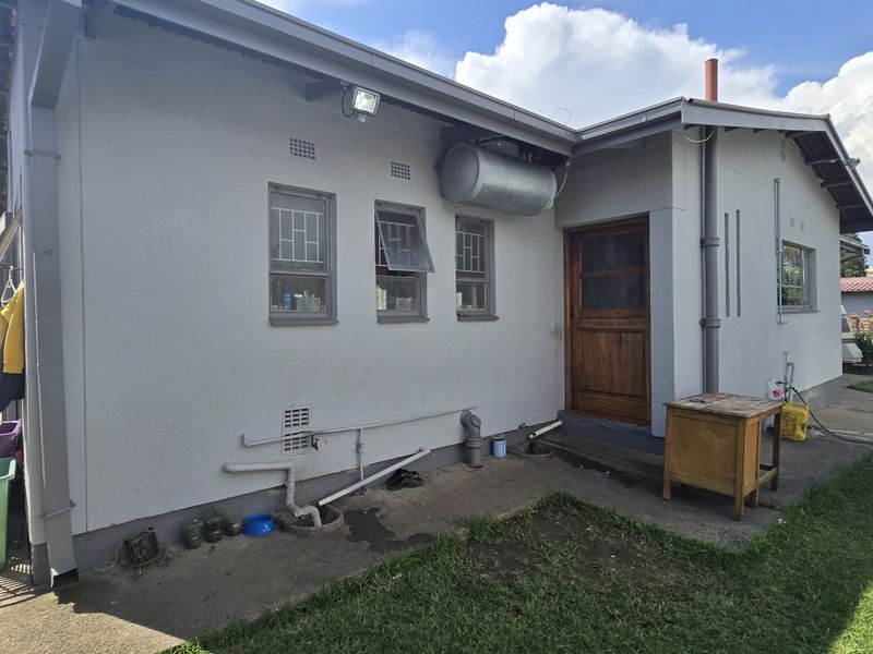 3 Bedroom House for Sale in Vanderbijlpark SE 1 - Photo 3